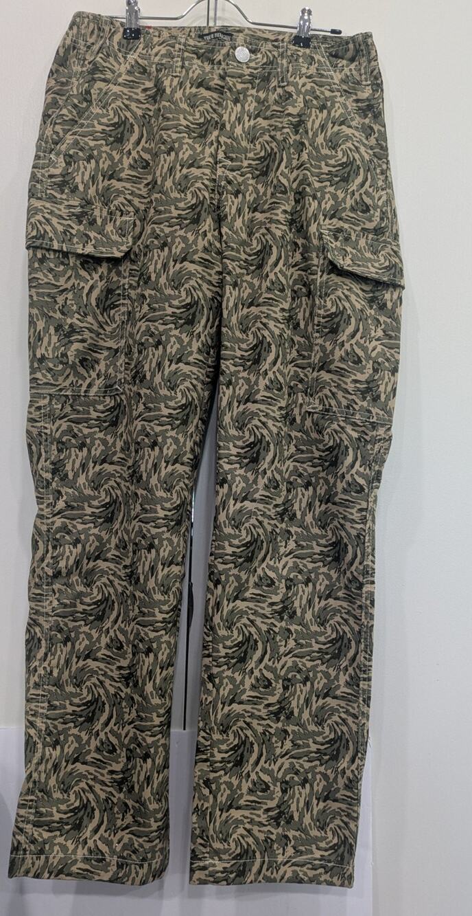 True Religion Camouflage Cargo Pants Men 30 Flap Abstract Tiger Stripe Camo NWT